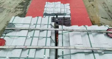 西藏 芝麻白仿形加直形路沿石出货日常