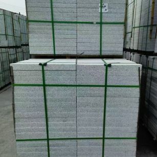 西藏 芝麻白火烧，园林广场市政工程地铺石，1.8~5.0厚均有现货