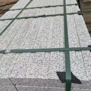 西藏 白麻花岗岩直行盲道石，盲条，地铺石