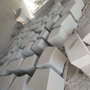 西藏 白麻花岗岩异形坐凳