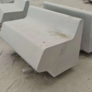 西藏 芝麻白花岗岩异形坐凳，石凳