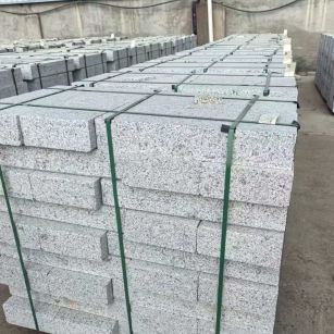 西藏 白麻花岗岩路沿石，弧形路沿石，道牙石，马路牙子，界石，路缘石，平沿石，直岩石，平缘石等