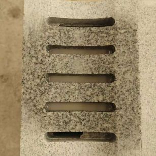 西藏 芝麻白拉丝面花岗岩U型开槽排水槽