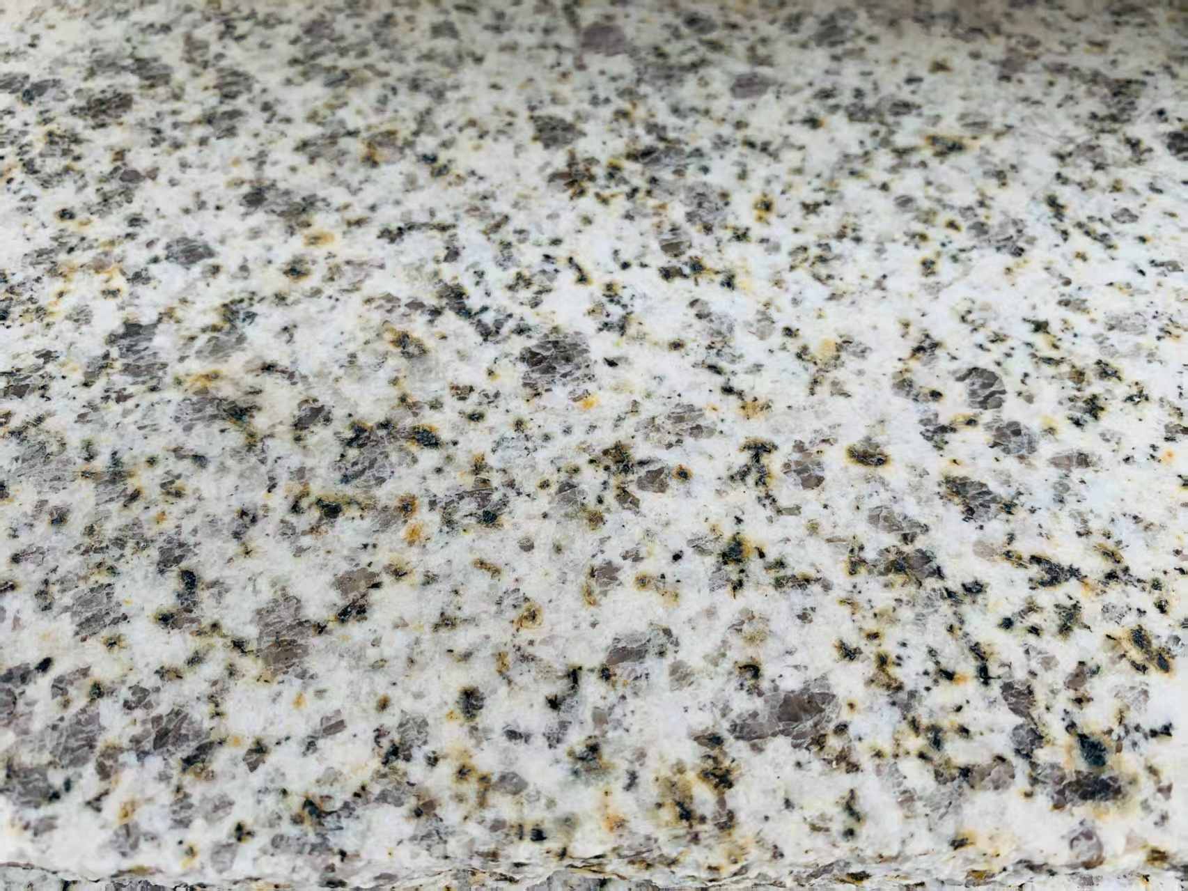 西藏 黄金麻花岗岩石材浅黄光面