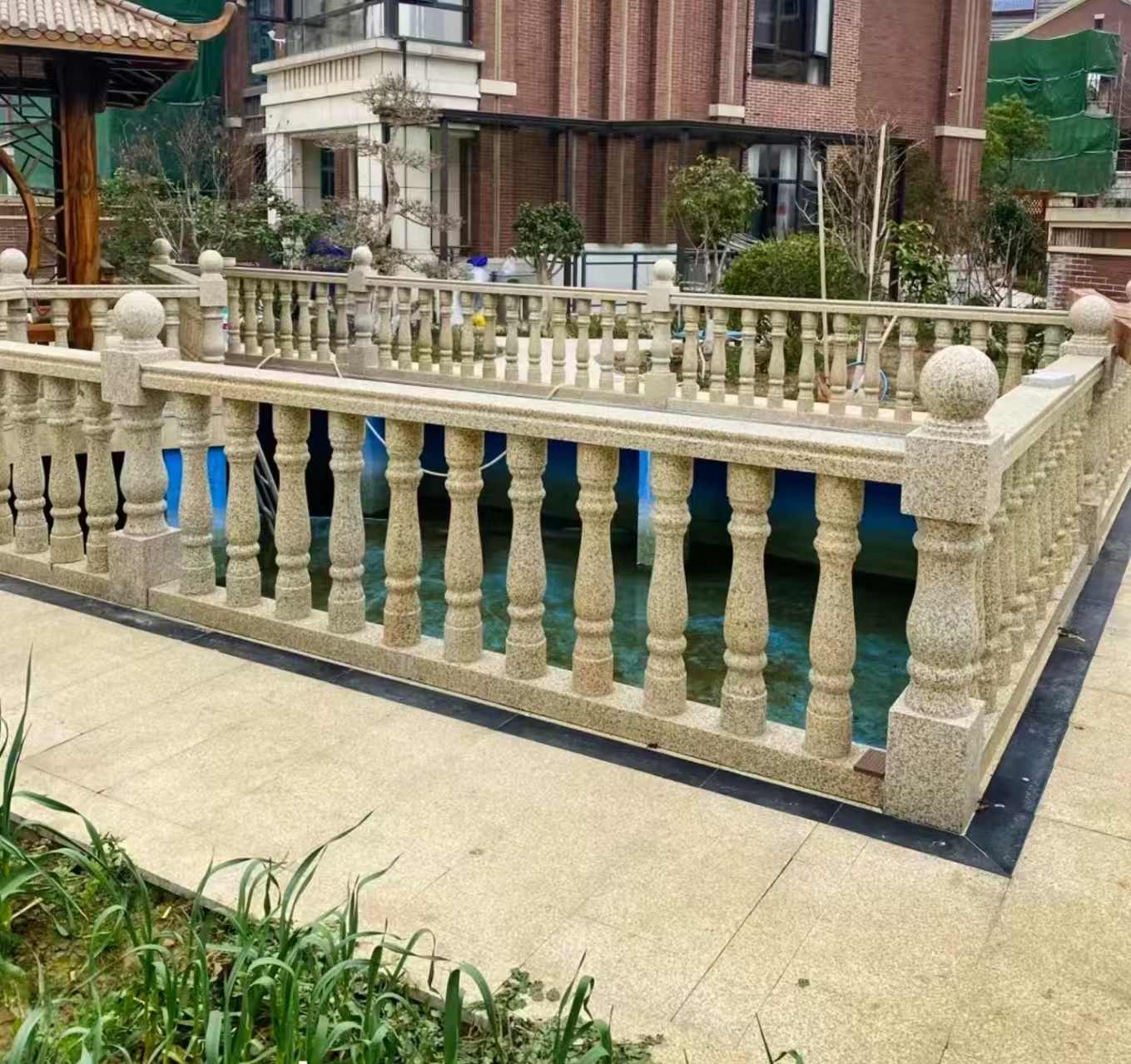 西藏黄金麻花岗岩石材栏杆，扶手，将军柱，花瓶柱