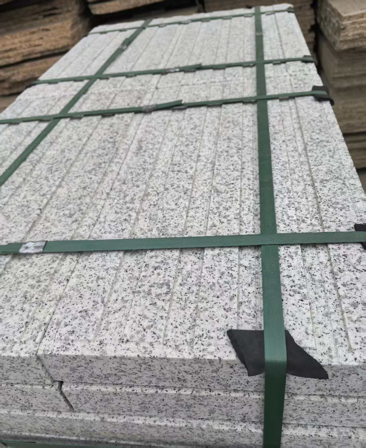 西藏 白麻花岗岩直行盲道石，盲条，地铺石