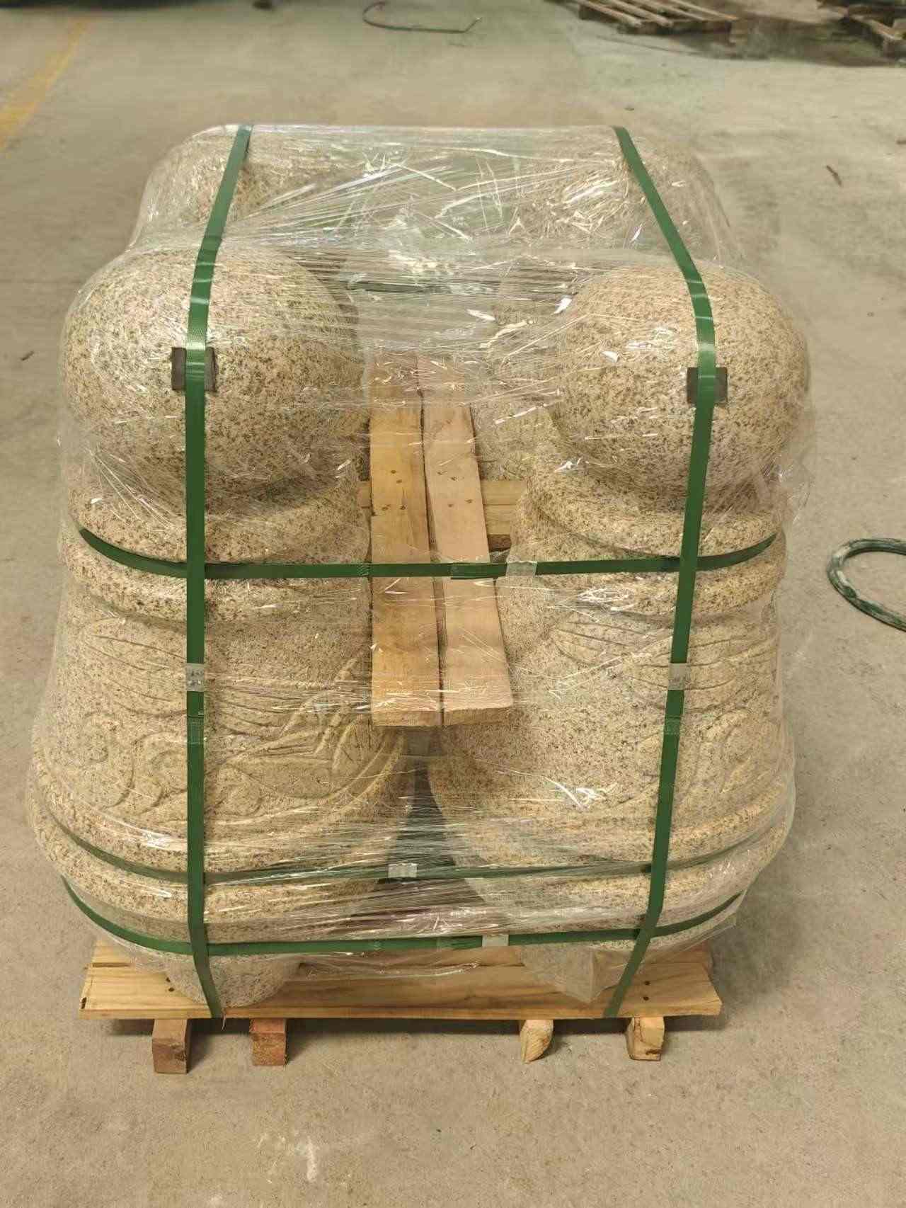 西藏 黄金麻异形定制雕花——棒棒糖挡车柱