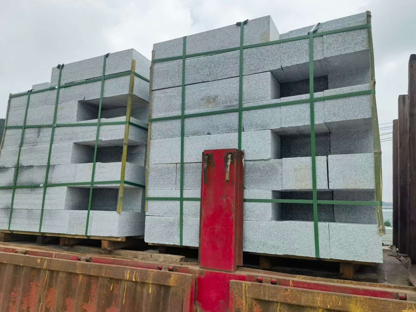 西藏 芝麻白花岗岩路沿石，平石，路侧石，马路牙子，路缘石，立缘石，平缘石等