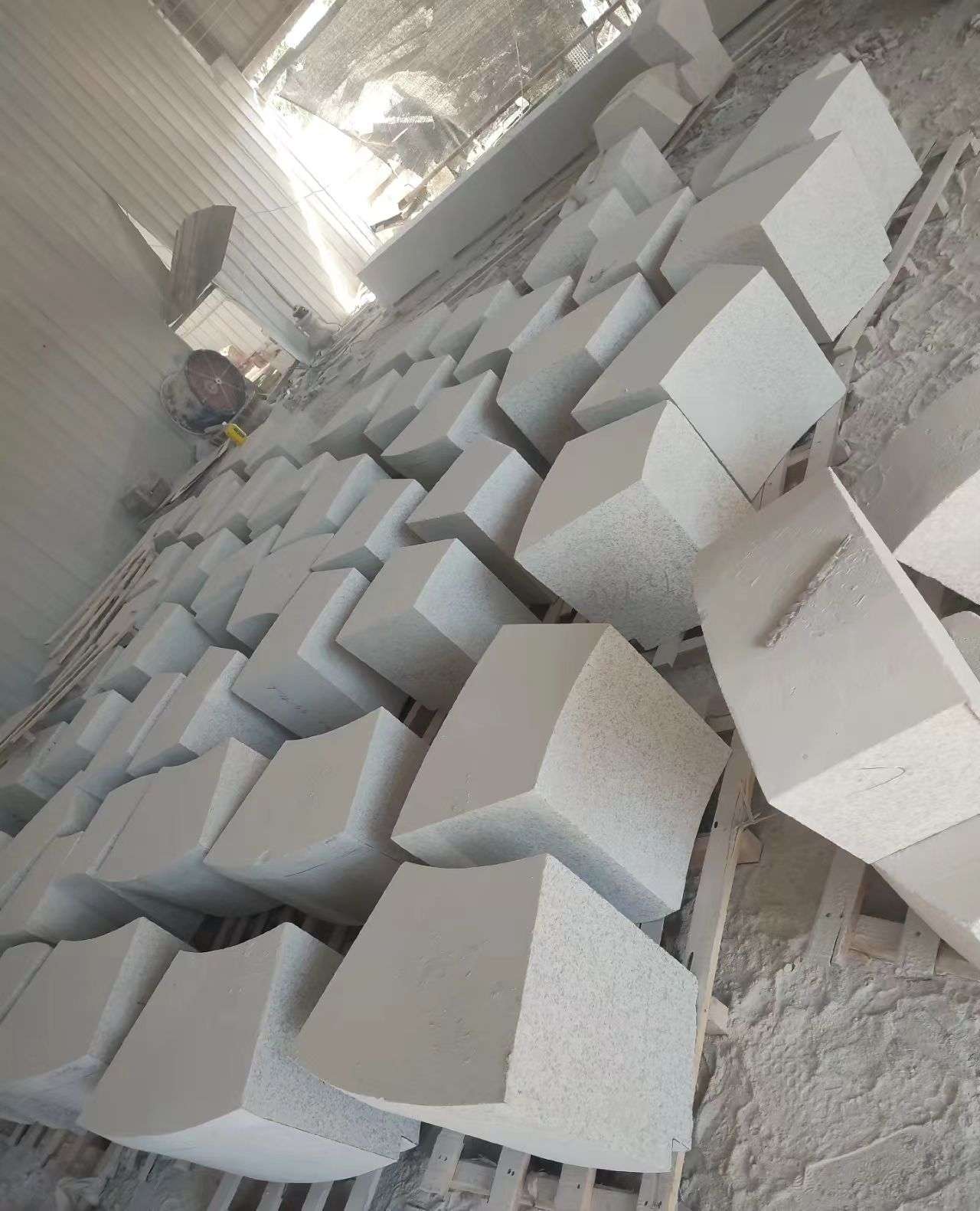 西藏 白麻花岗岩异形坐凳