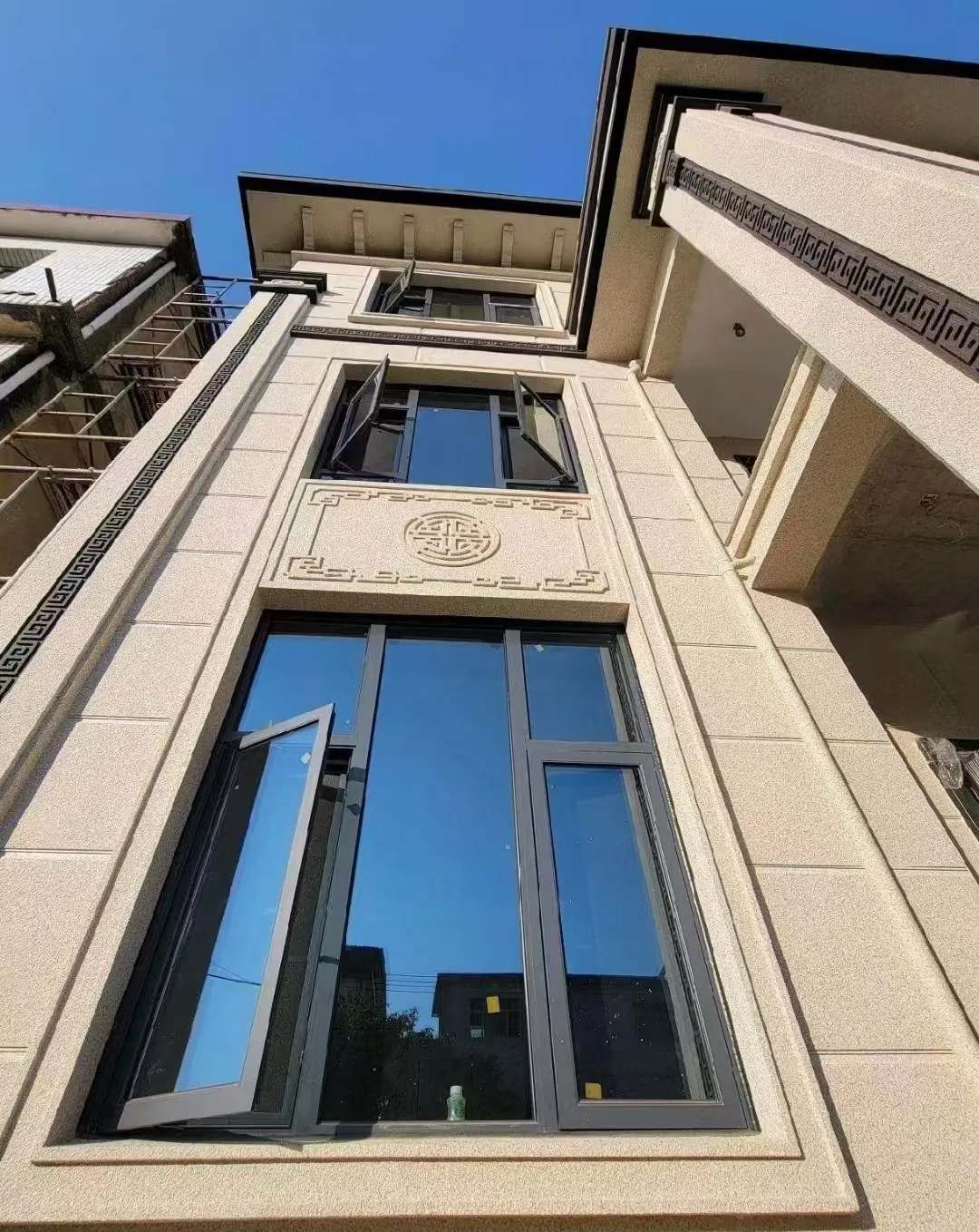 西藏 黄金麻荔枝面别墅外墙干挂效果展示